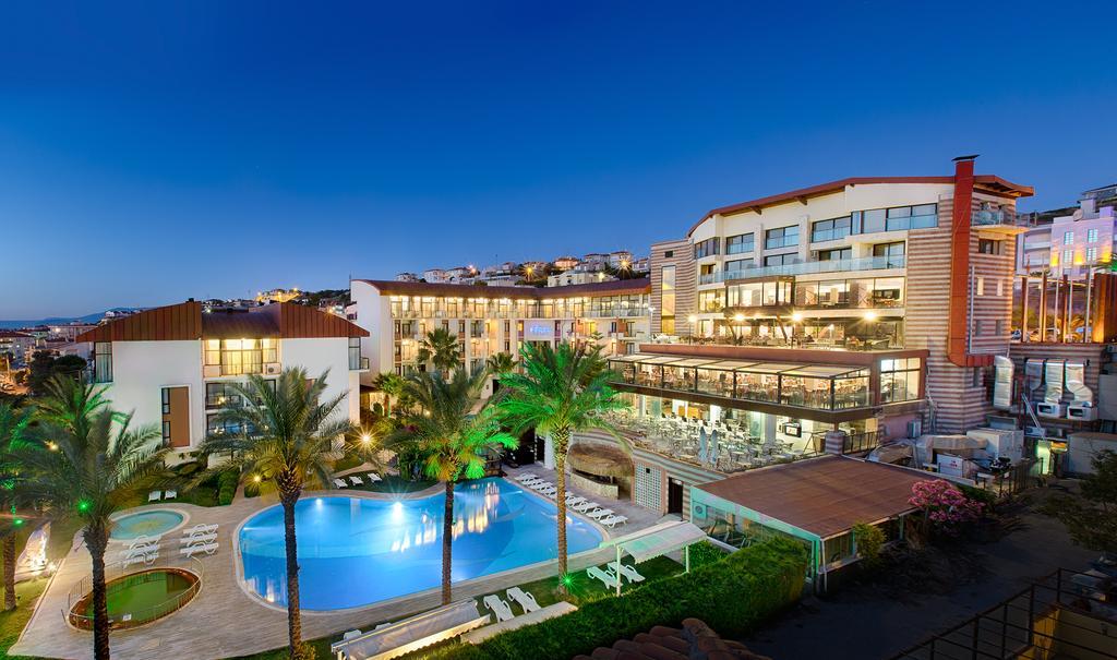 皮瑞尔温泉酒店及美容水疗中心 Çeşme 外观 照片